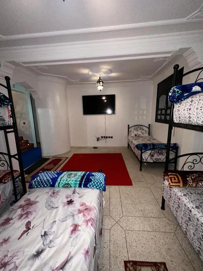 نزل أغاديرفي Dinosaur Anza Surf House 0*, أغادير المغرب