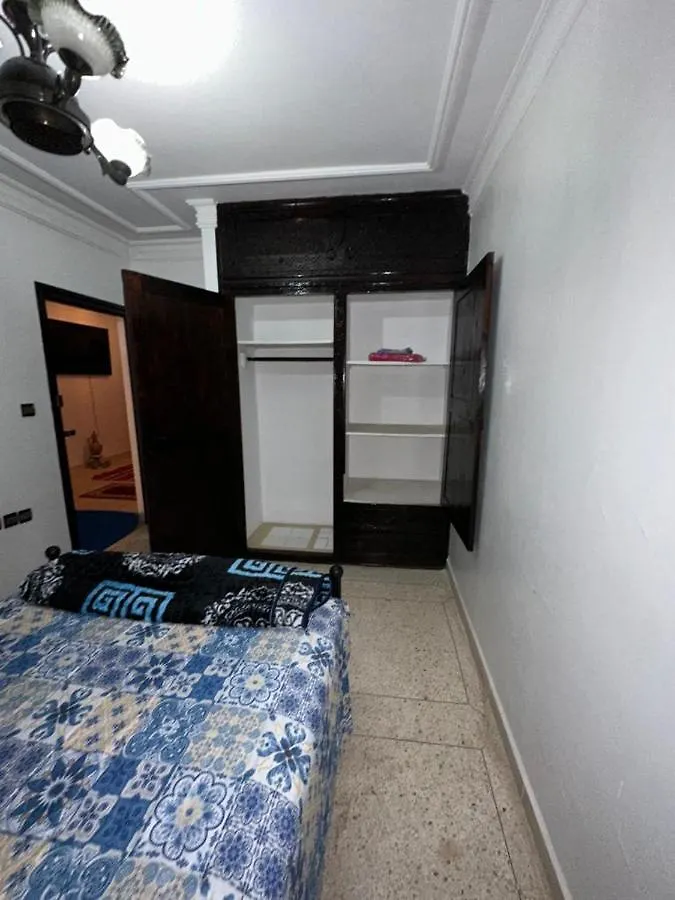 Dinosaur Anza Surf House Hostel Agadir 0*,